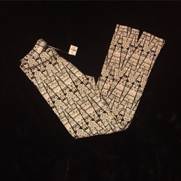 New Victoria’s Secret Pink Aztec Print Pants XS - Picture 5 of 12